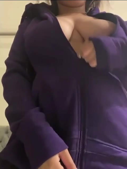 gf undress