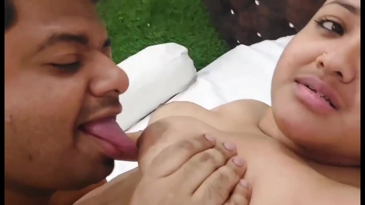Hot couple Sucking