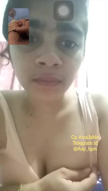 Desi Girl Ne Whatsapp Video Call Pe Boyfriend Ka Paani Nikal Diya