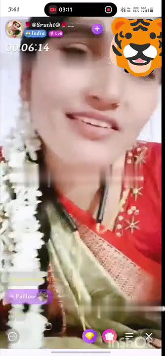 Shruthi Showing pussy