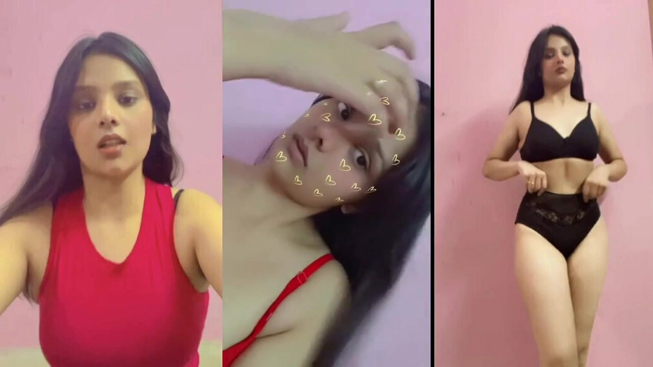 Extremely Beautiful Sexy Indian Girl Stripping Fully Nude Teasing Dont Miss
