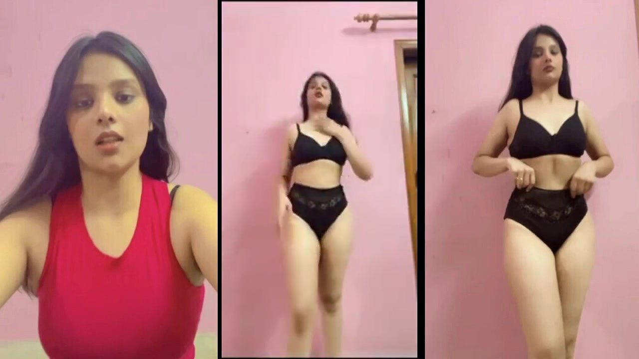 Extremely Beautiful Sexy Indian Girl Stripping Fully Nude Teasing Dont Miss