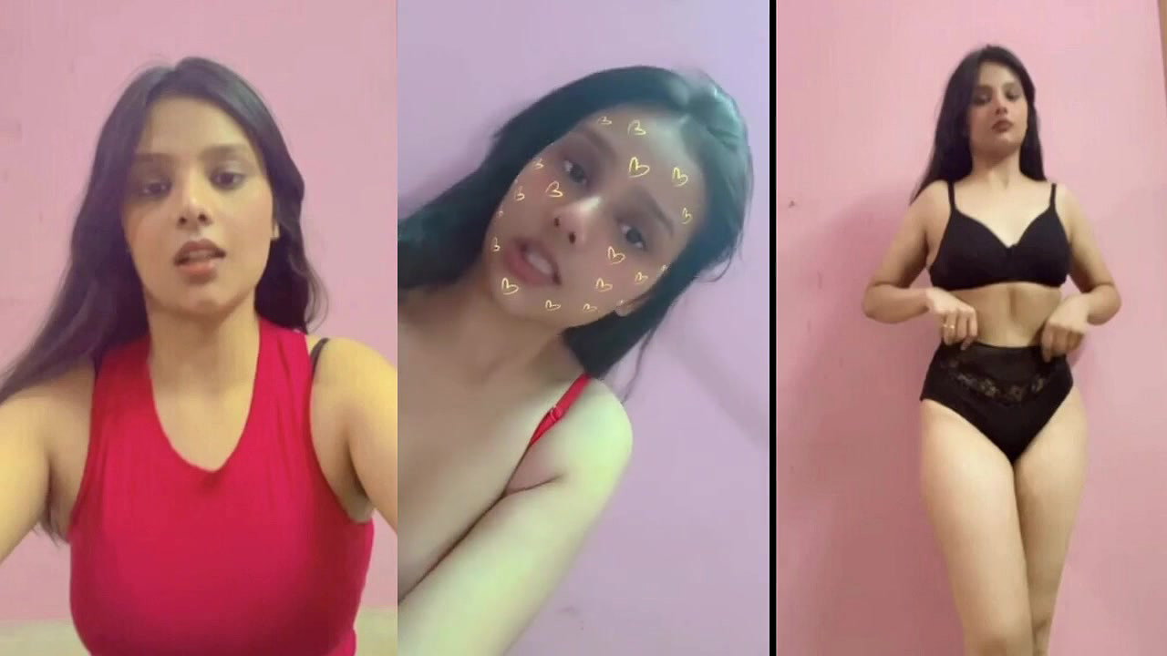 Extremely Beautiful Sexy Indian Girl Stripping Fully Nude Teasing Dont Miss