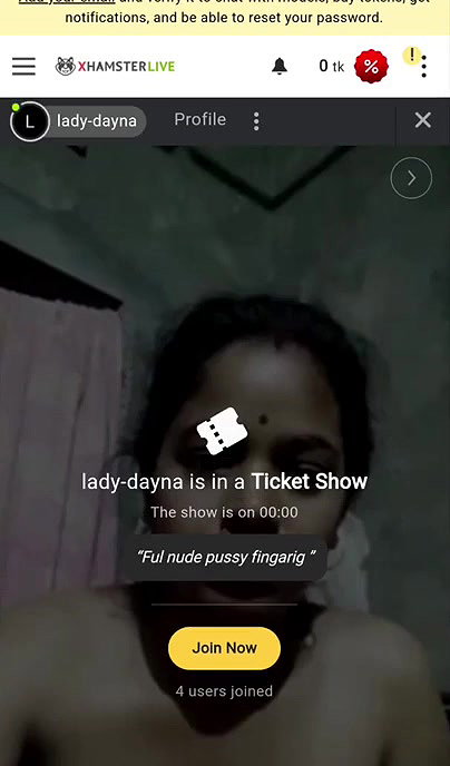 Aunty showing her full body