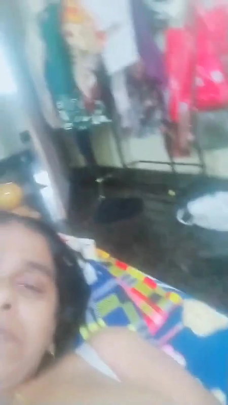 Big Boobs Horny Mallu Aunty Fully Nude Showing