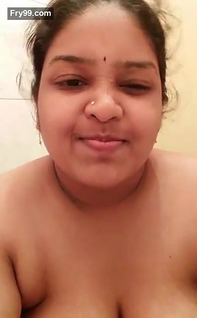 Desi Mallu Cute Bhabhi