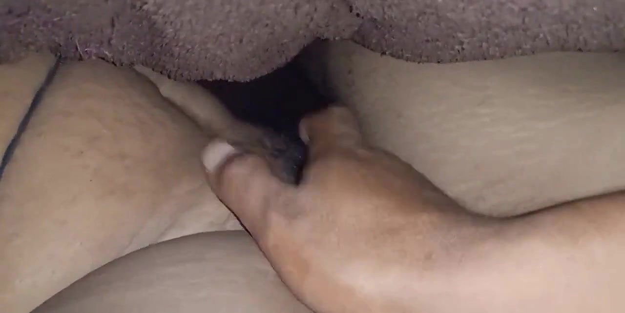 Oohhh…….i am Cumming….cum inside me.,