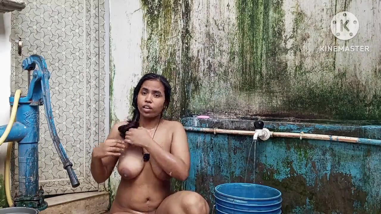big boobs porn housewife naked outdoor bath