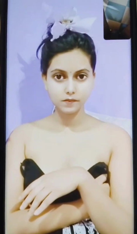 cute bhabhi boobs showing on video call viral MMS
