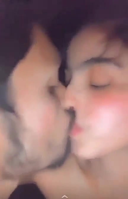 Paki lovers kissing and lover boob sucking