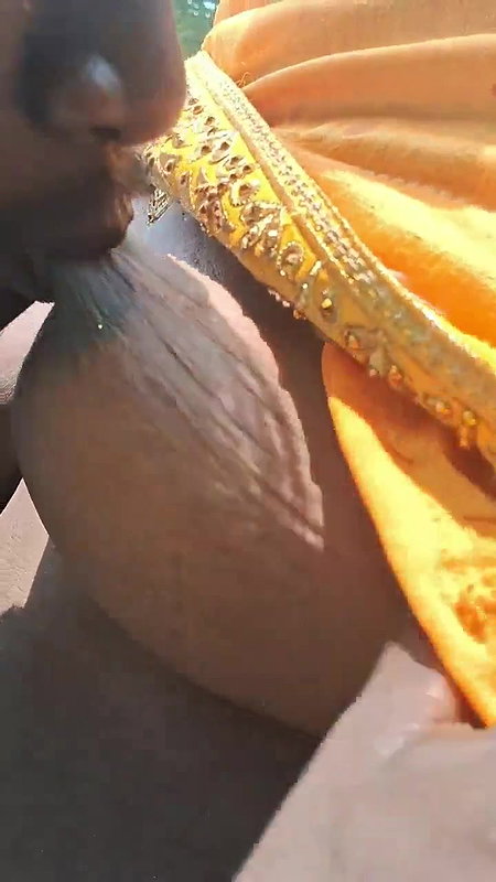 mature Desi randi sex outdoors in standing state
