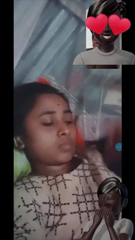 Desi girl topless boob show viral video call