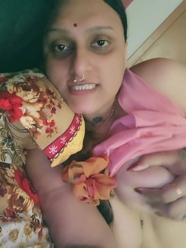 horny live cam aunty Desi fingering black pussy
