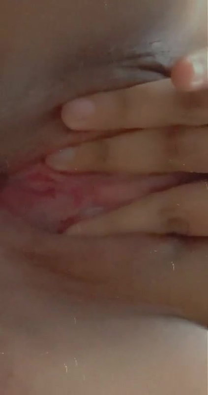 gorgeous girl naked big boobs and shaved pussy
