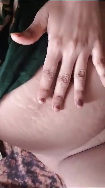 college sex Indian girl viral virgin pussy showing