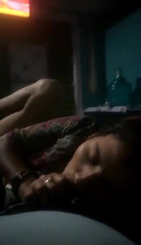 vilage bhabhi Desi blowjob and incest viral sex