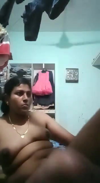 Tamil girl boobs show to lover in viral Tamil sex
