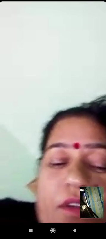 unsatisfied aunty pussy show viral video call sex