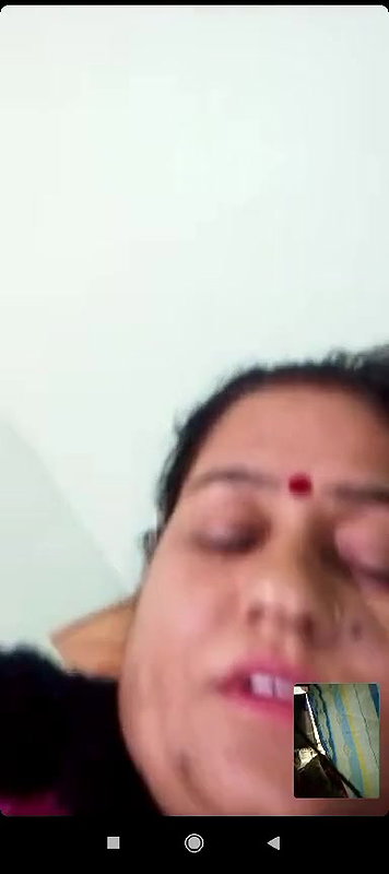 unsatisfied aunty pussy show viral video call sex