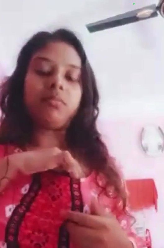 girlfriend pulling big boobs out from dress