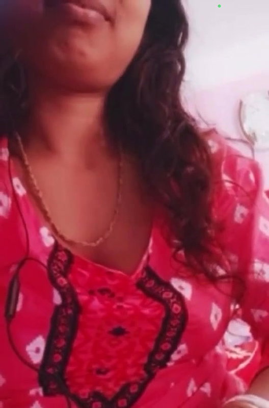 girlfriend pulling big boobs out from dress