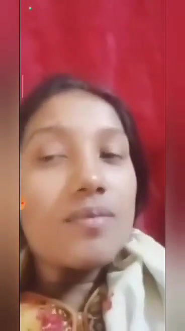 cute girl tiny boobs showing viral Desi MMS