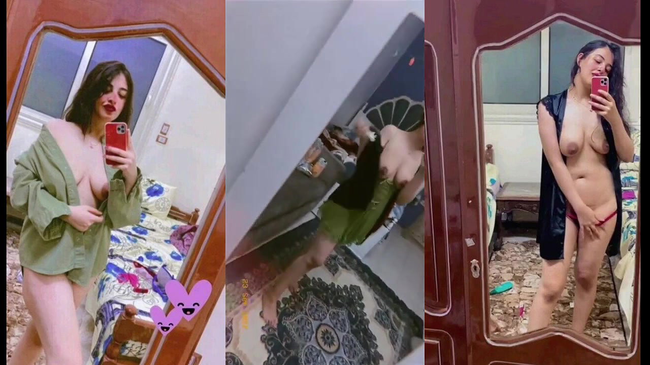 Sexy Girl Making Fully Nude Selfie Video For Bf