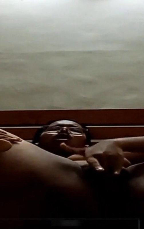 Glasses Horny Girl Fully Nude Masturbating