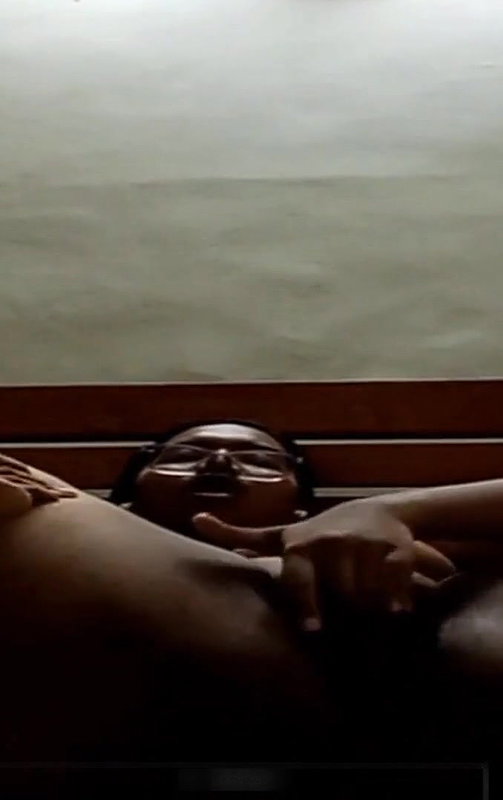 Glasses Horny Girl Fully Nude Masturbating