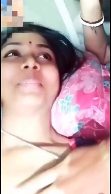 lesbian MILF nude video call show for money