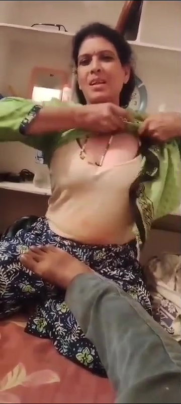 big boobs sexy bhabhi getting ready for sex
