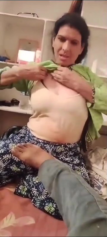 big boobs sexy bhabhi getting ready for sex