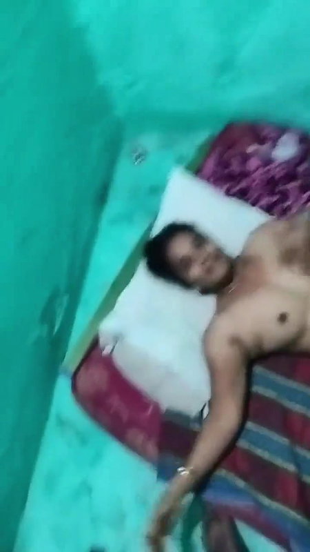 village Tamil sex aunty putting condom before sex