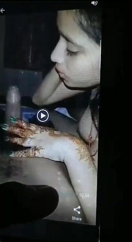 hottest Indian girl blowjob leaked viral video