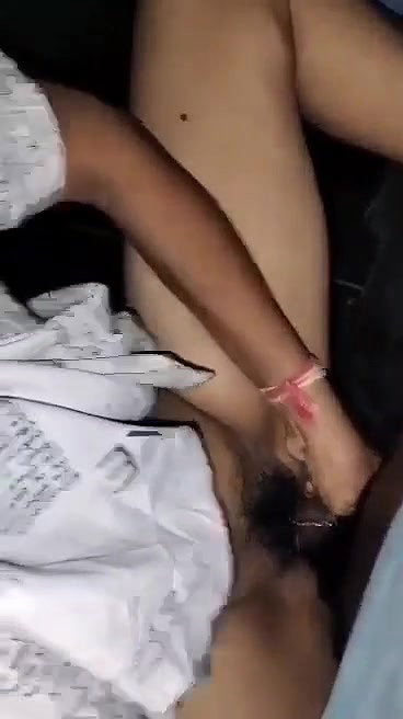 Odia girl MMS sex with boyfriend showing pussy