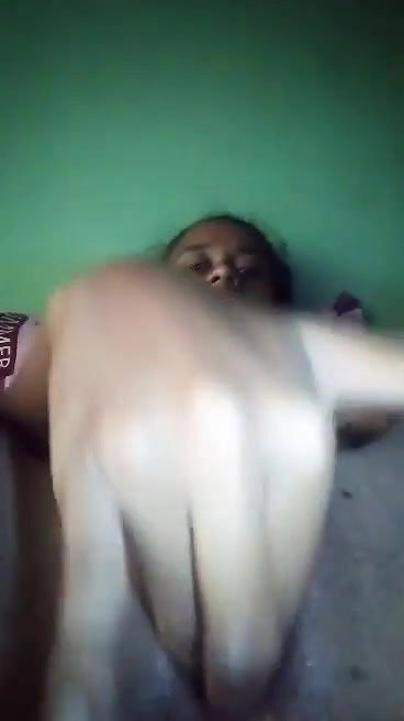 horny girl fingering wet pussy in Srilankan sex