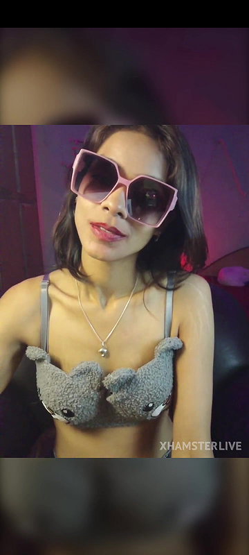 Ivy the goddesses tongue tease Stripchat