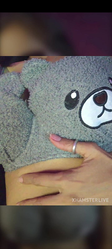 Ivy the goddesses tongue tease Stripchat