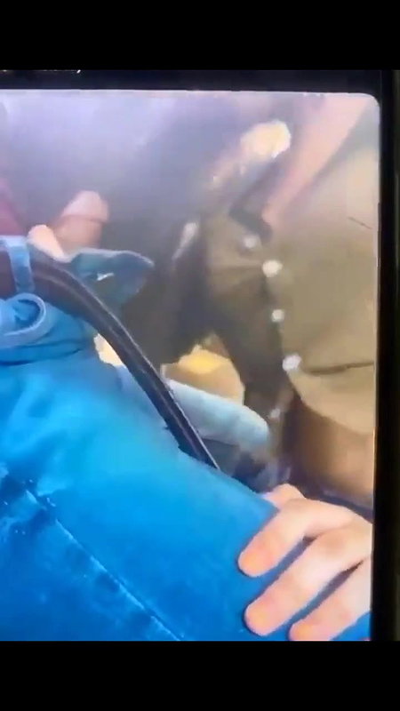 sexy GF handjob and desi blowjob inside car