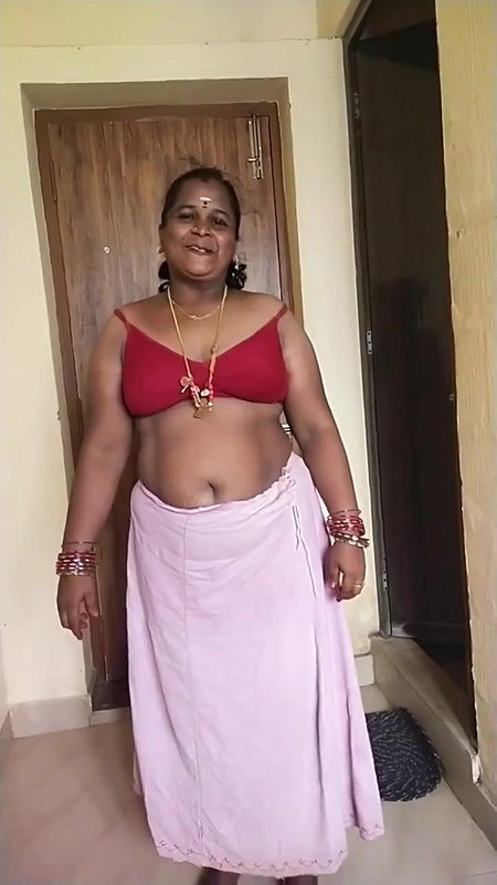 Tamil sex aunty removing bra and petticoat