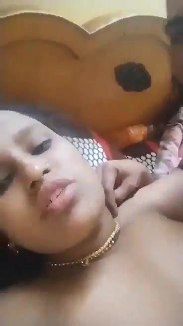 Telugu wife boob press and pussy fucking viral MMS