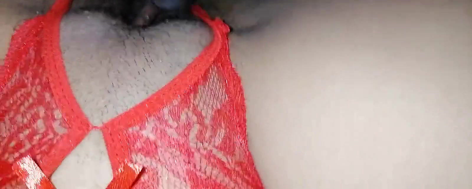 An actress shows her sensuality and sexual desire with her driver passionately fucking and licking her cunt in night