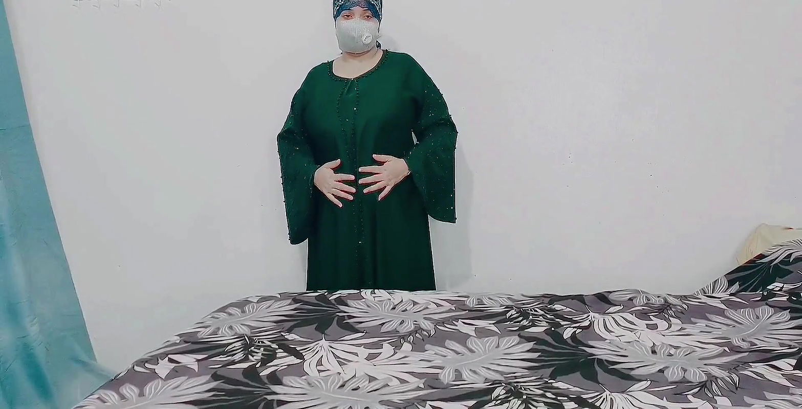 Arab Niqab Chubby Showing Big Tits and Pussy