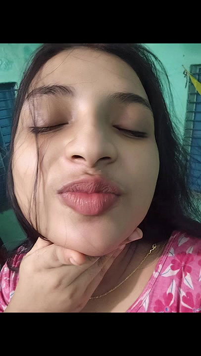 Beautiful GF Showing Hot Boobs Press Sucking Fingering Pussy Closeup