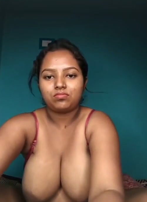 Cute Suzuka bhabi fingering