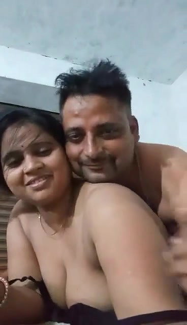 horny bhabhi boob press by lover viral sex