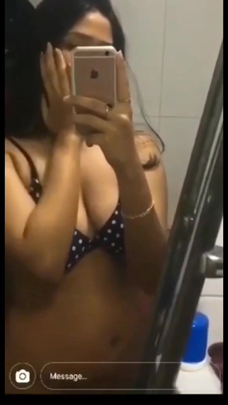 girlfriend showing naked ass fsi blog video