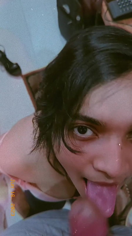 hot Indian blowjob girlfriend handling big dick