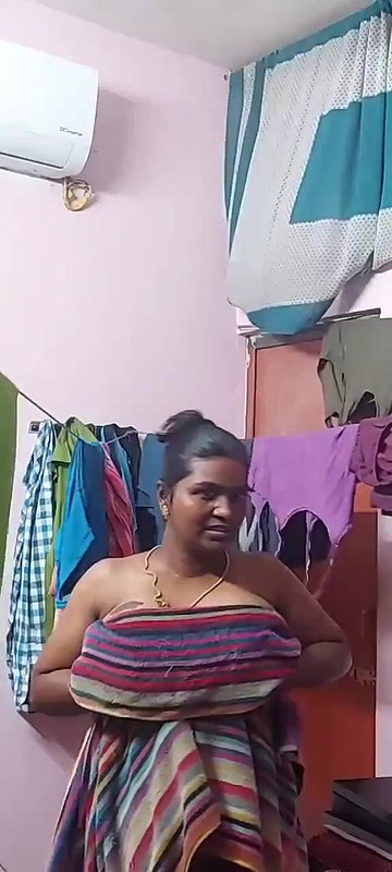 Tamil aunty video of dress change viral show