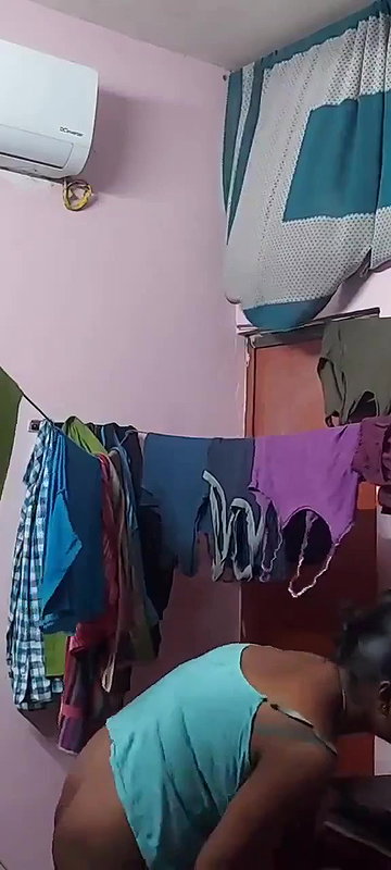 Tamil aunty video of dress change viral show